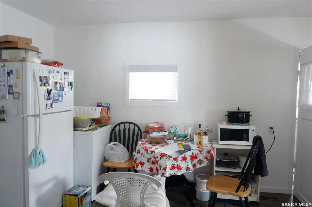 110 Railway Avenue E Eyebrow SK S0H 1L0