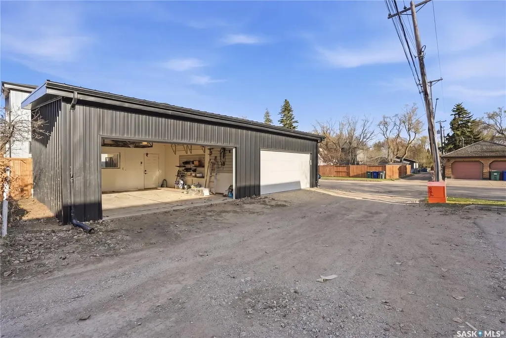 1603 Edward Avenue Saskatoon SK S7K 3B5
