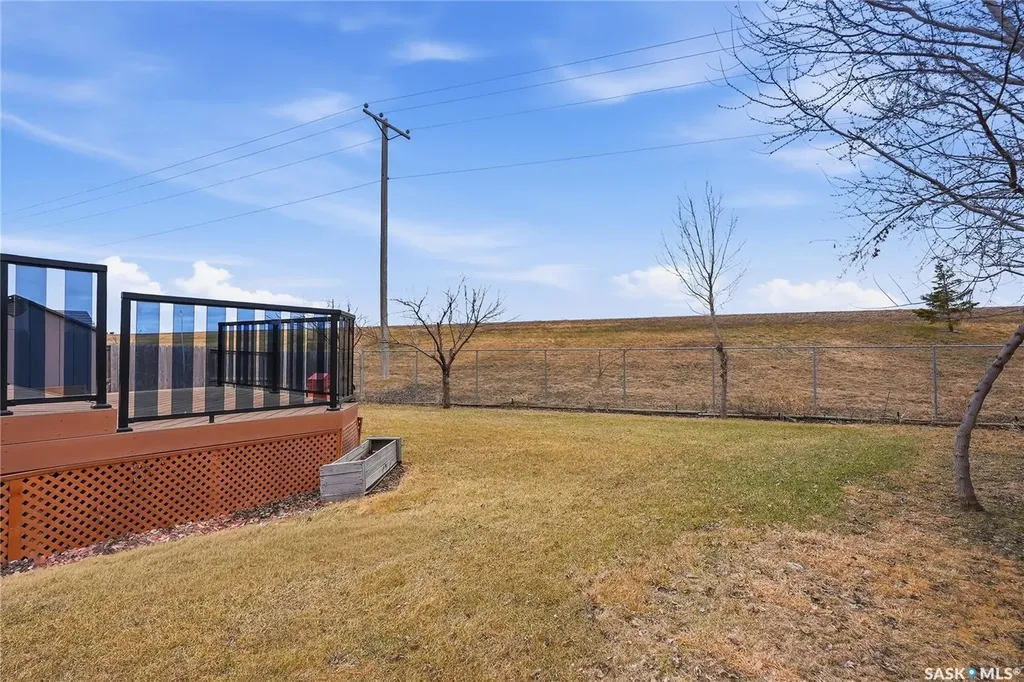 607 Beckett Crescent Saskatoon SK S7N 4X3