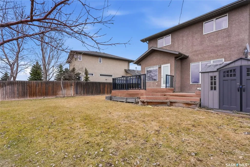 607 Beckett Crescent Saskatoon SK S7N 4X3