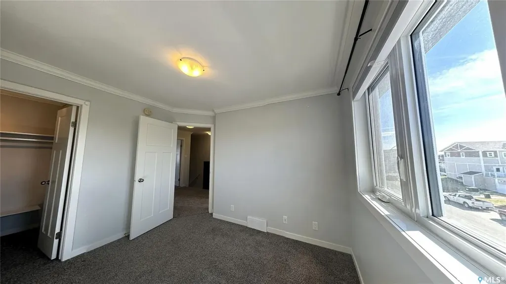 250 Akhtar Bend Saskatoon SK S7W 0W4