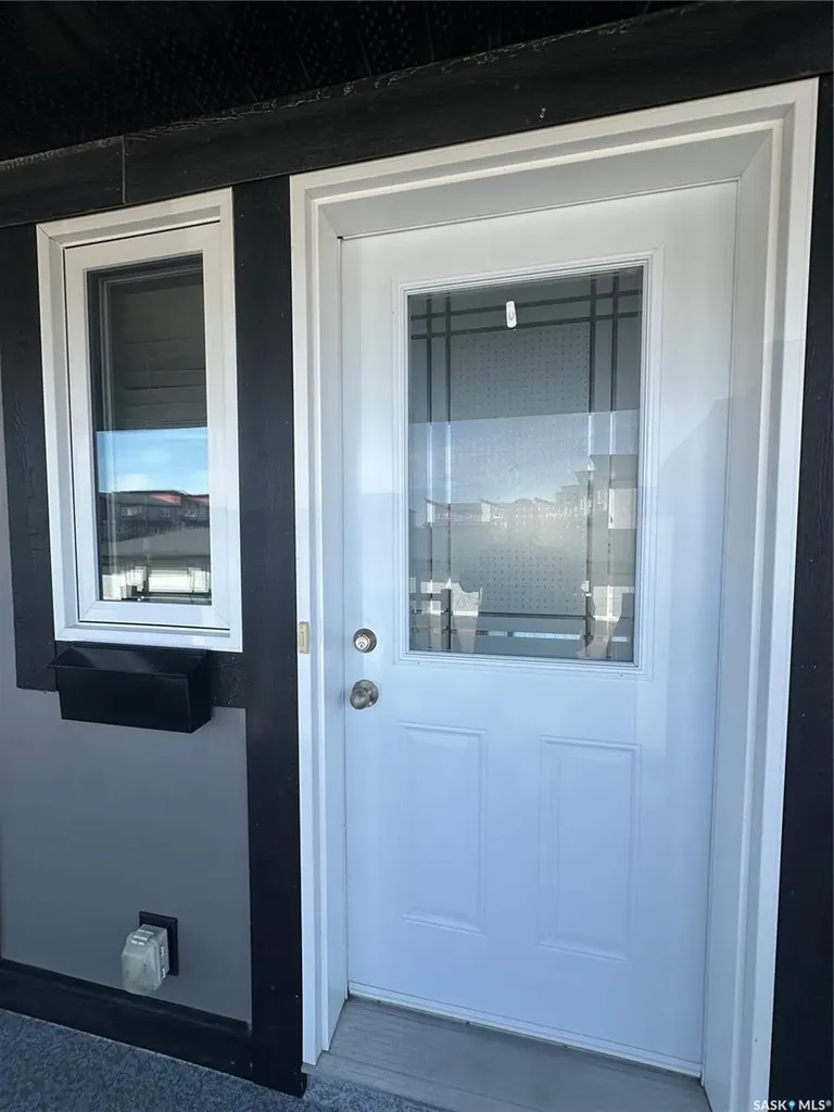 250 Akhtar Bend Saskatoon SK S7W 0W4