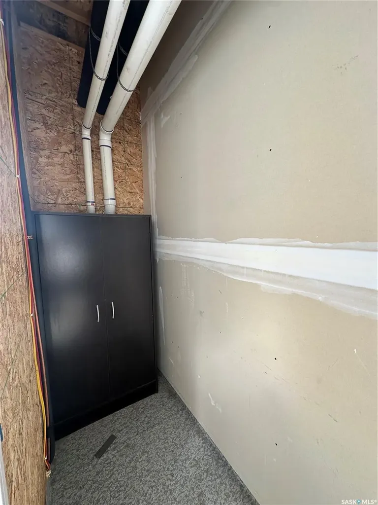 250 Akhtar Bend Saskatoon SK S7W 0W4