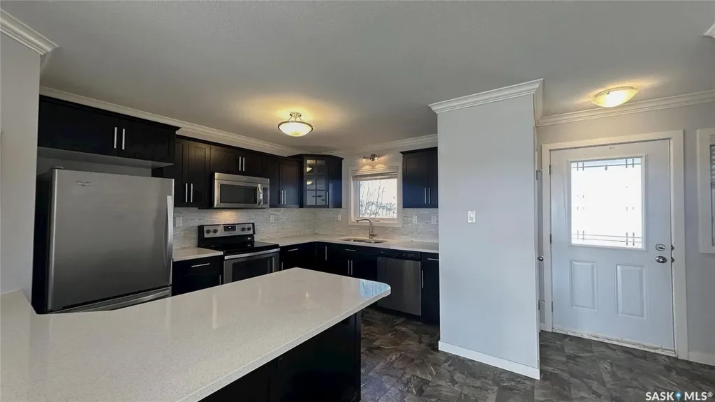 250 Akhtar Bend Saskatoon SK S7W 0W4