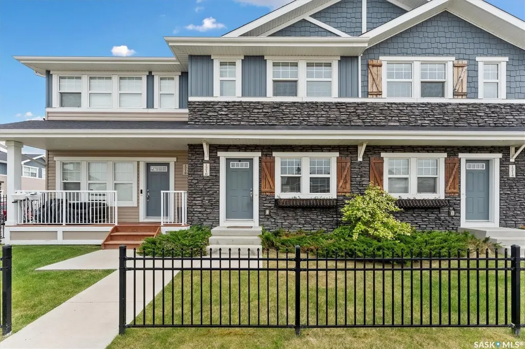 1216 Pringle Way Saskatoon SK S7T 0X5