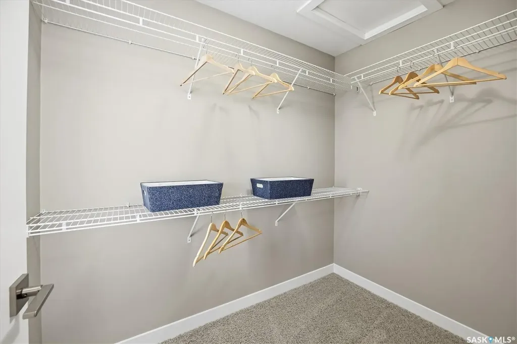 1216 Pringle Way Saskatoon SK S7T 0X5