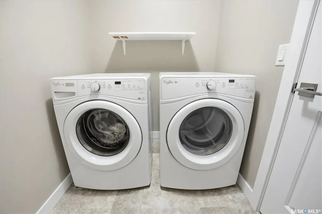 1216 Pringle Way Saskatoon SK S7T 0X5