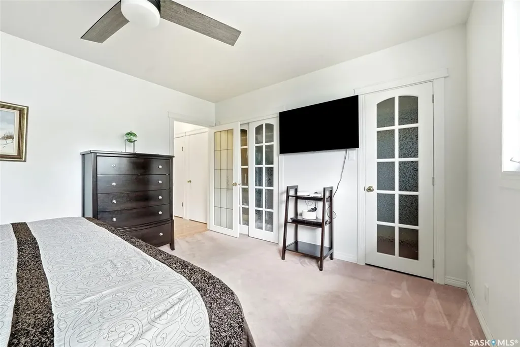 4220 Hillsdale Street Regina SK S4S 3Z2