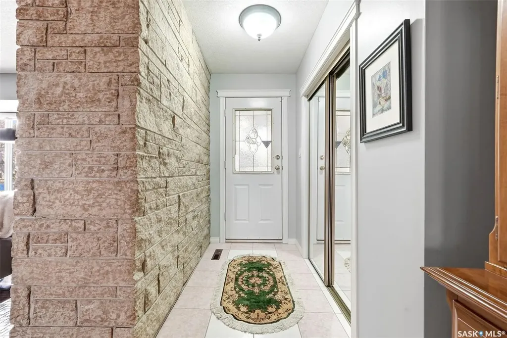 4220 Hillsdale Street Regina SK S4S 3Z2