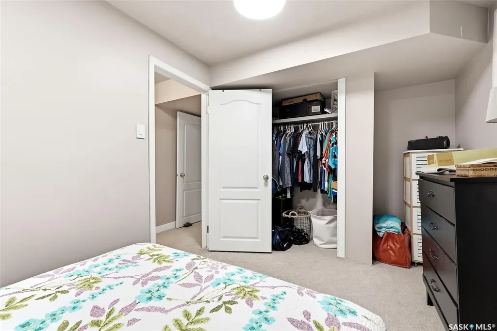4220 Hillsdale Street Regina SK S4S 3Z2