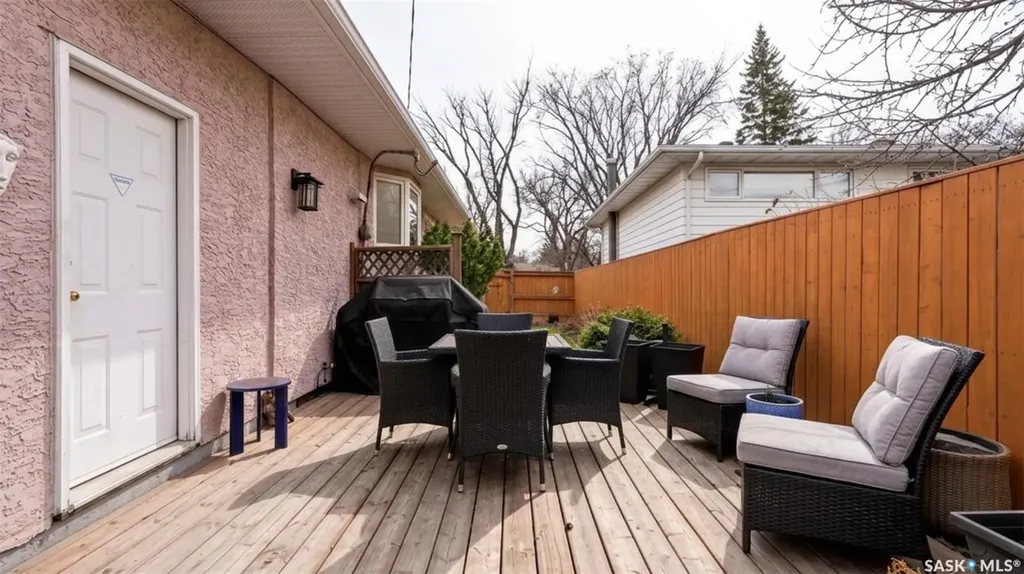 4220 Hillsdale Street Regina SK S4S 3Z2