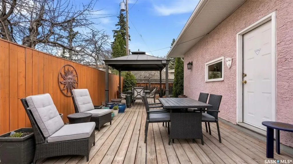 4220 Hillsdale Street Regina SK S4S 3Z2