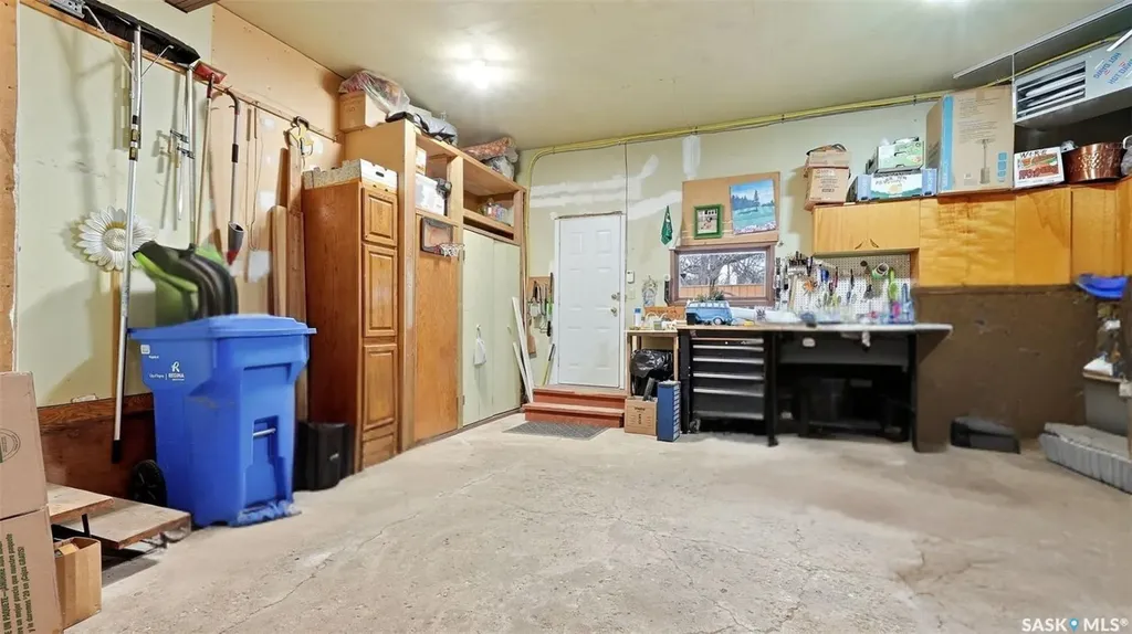 4220 Hillsdale Street Regina SK S4S 3Z2