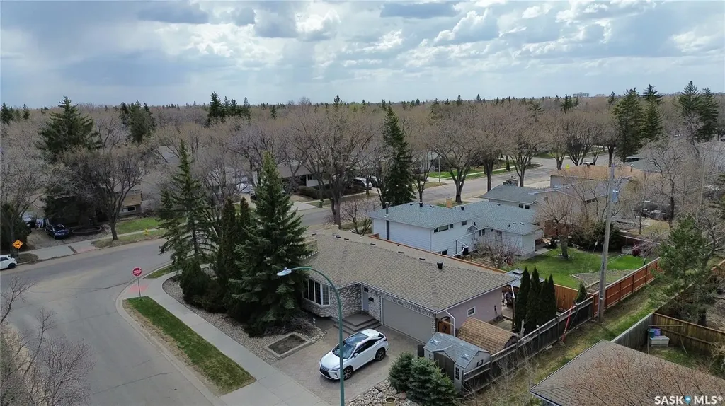 4220 Hillsdale Street Regina SK S4S 3Z2