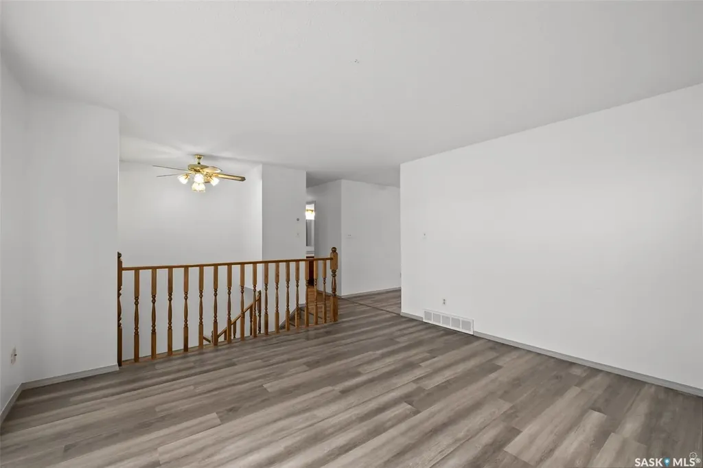 3367 15th Avenue E Prince Albert SK S6V 7V3