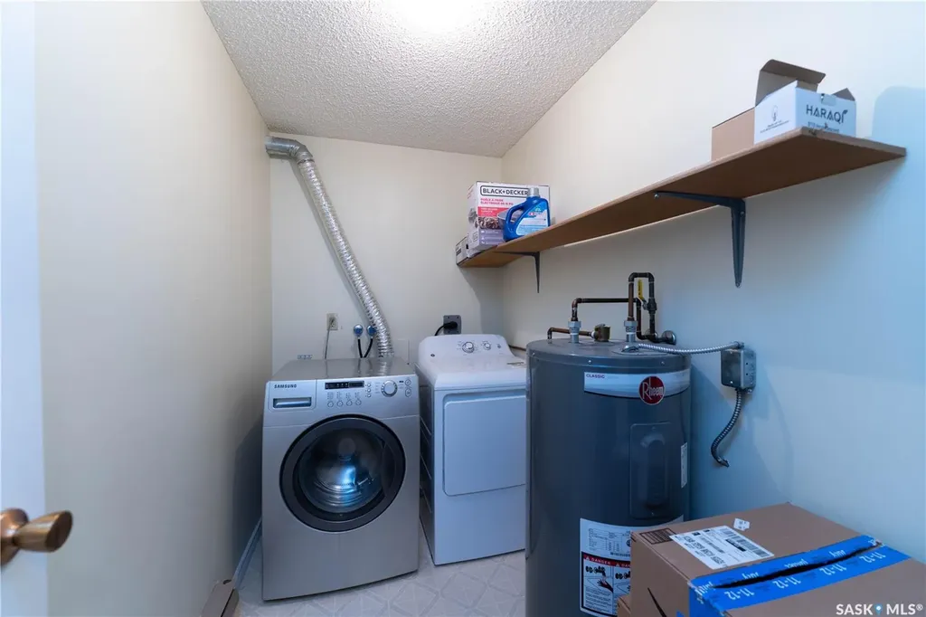 302 Tait Crescent Saskatoon SK S7H 5L2