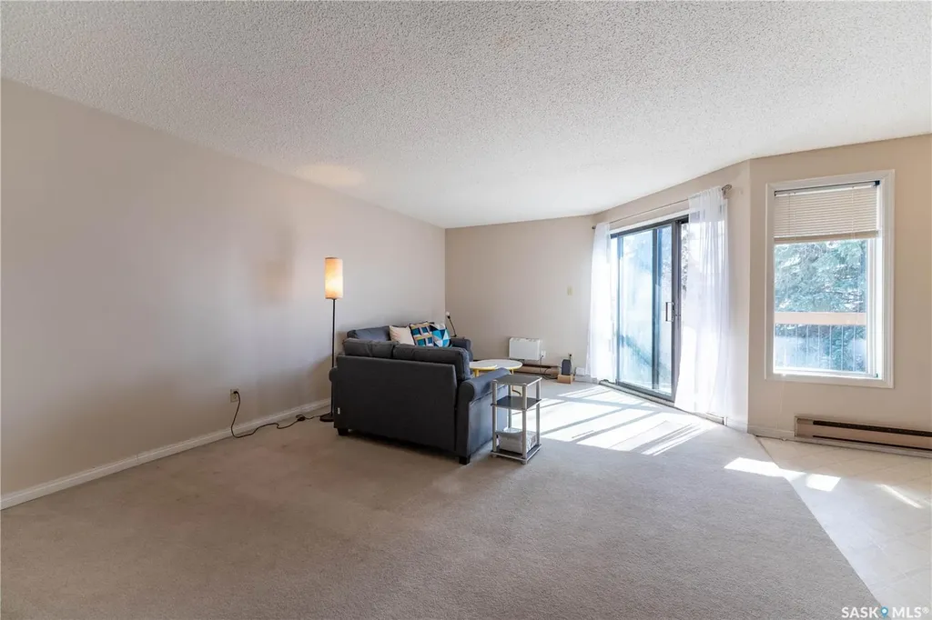 302 Tait Crescent Saskatoon SK S7H 5L2