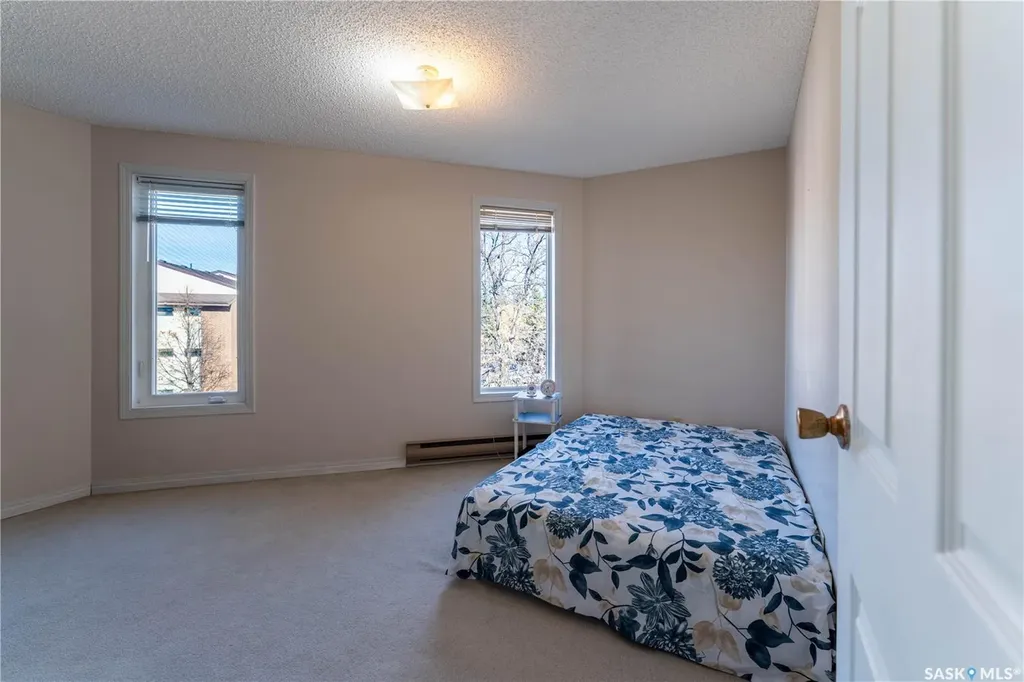 302 Tait Crescent Saskatoon SK S7H 5L2