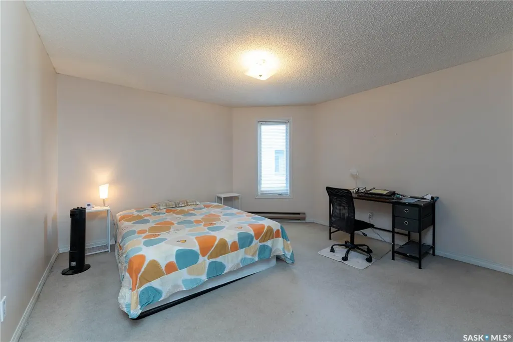 302 Tait Crescent Saskatoon SK S7H 5L2