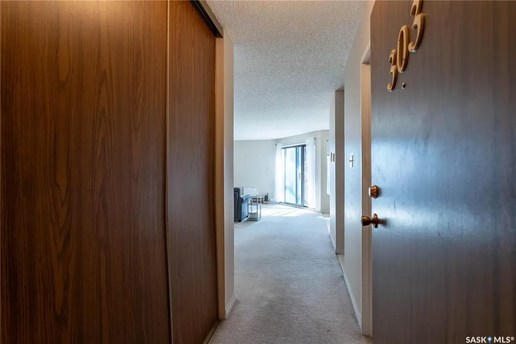 302 Tait Crescent Saskatoon SK S7H 5L2