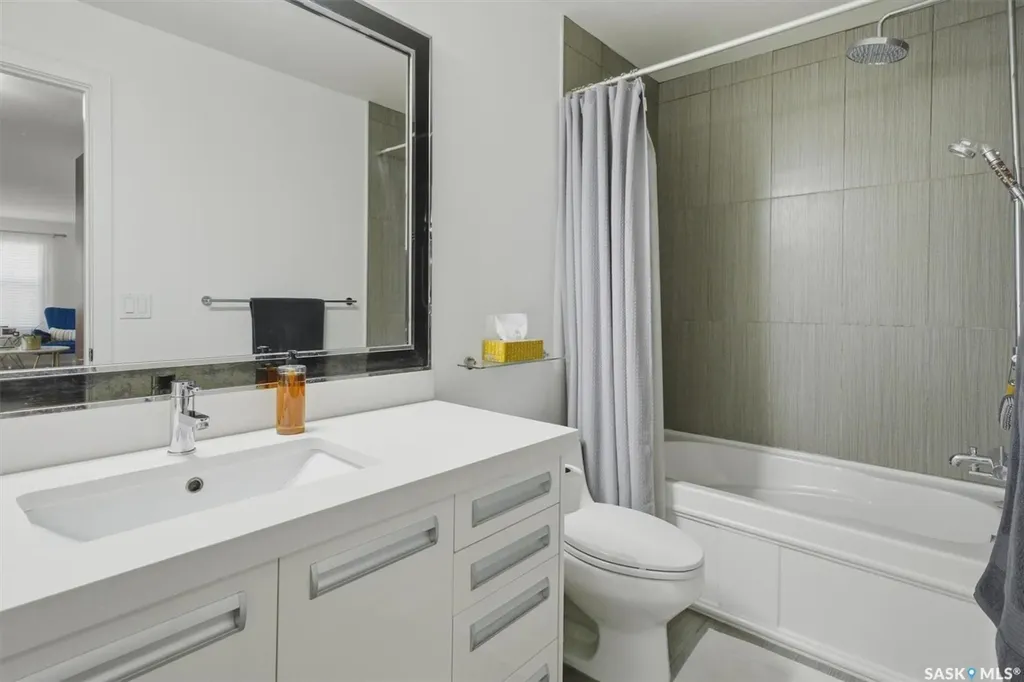 1015 Patrick Crescent Saskatoon SK S7W 0M3