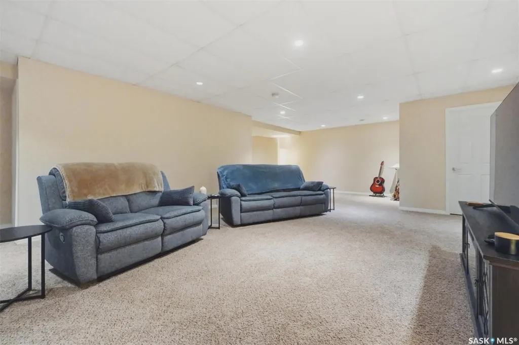 1015 Patrick Crescent Saskatoon SK S7W 0M3