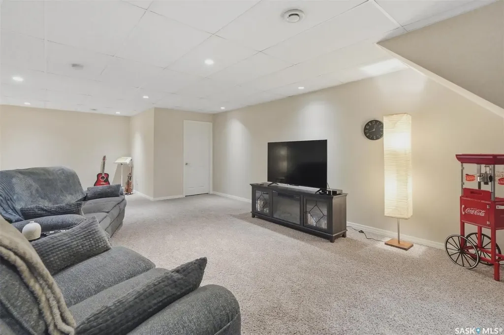 1015 Patrick Crescent Saskatoon SK S7W 0M3