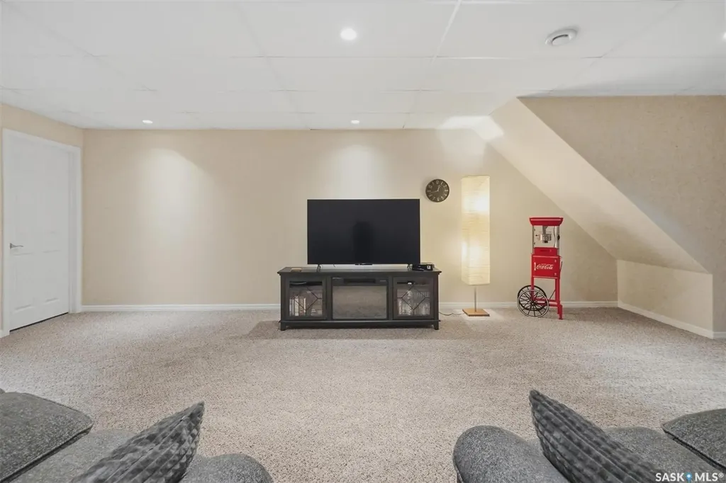 1015 Patrick Crescent Saskatoon SK S7W 0M3