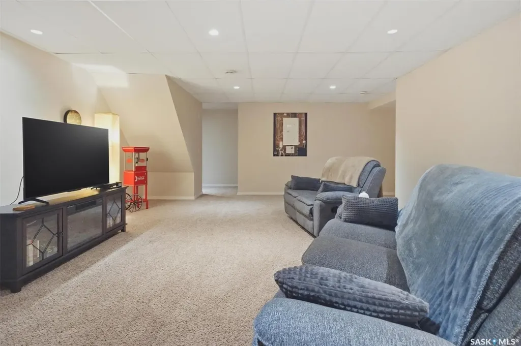 1015 Patrick Crescent Saskatoon SK S7W 0M3