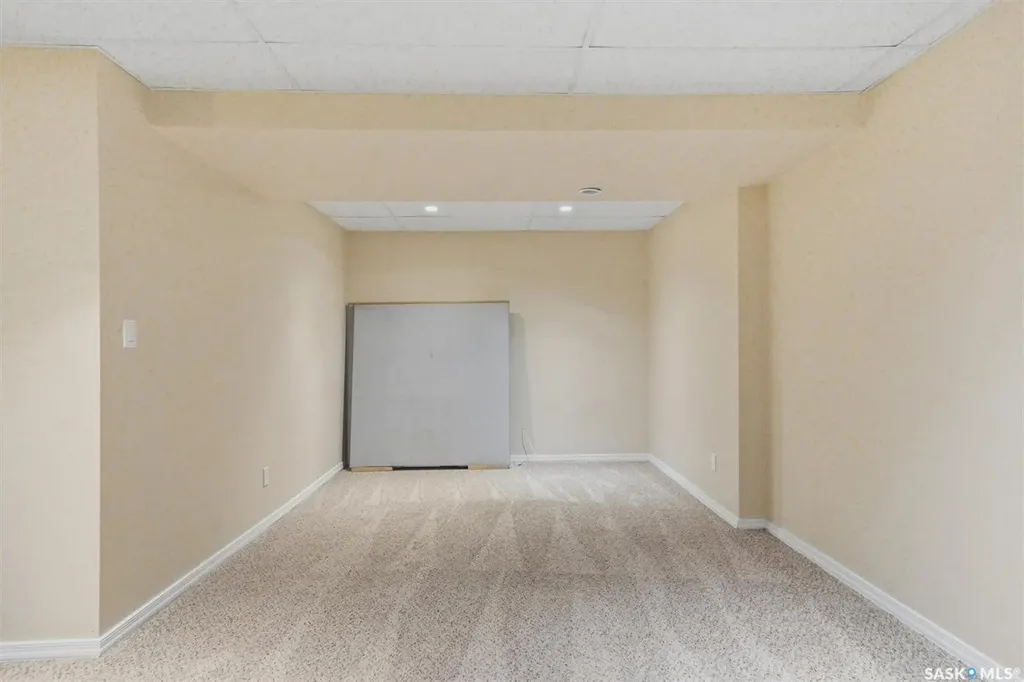 1015 Patrick Crescent Saskatoon SK S7W 0M3