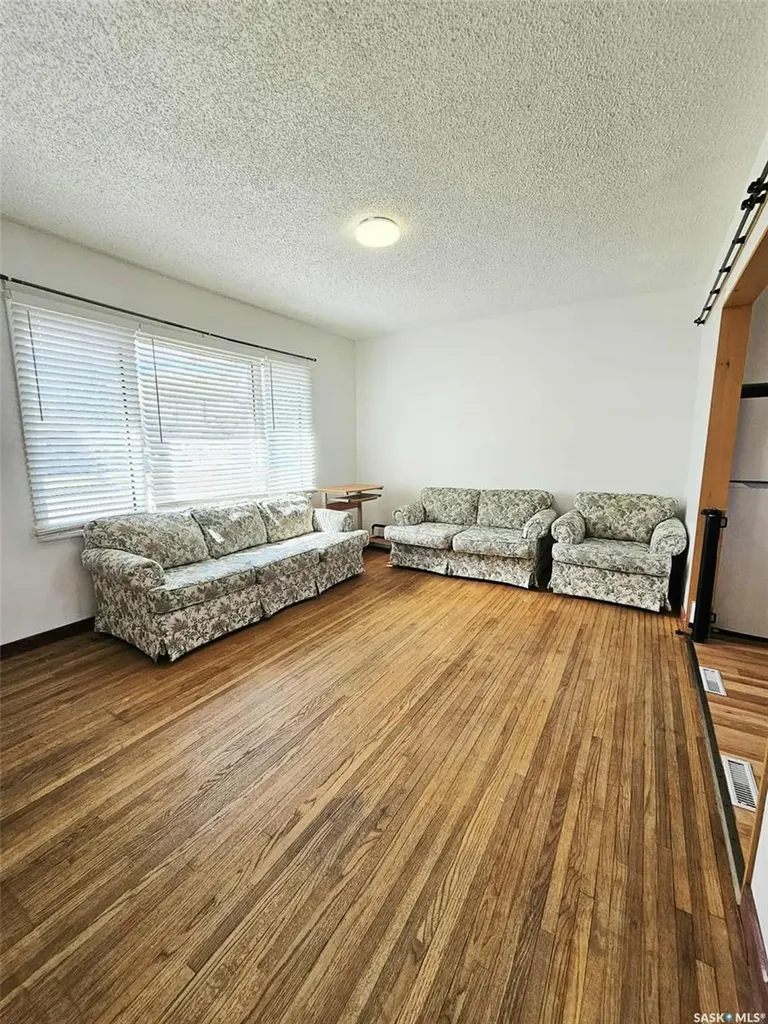 35 Reaman Avenue Yorkton SK S3N 2B8