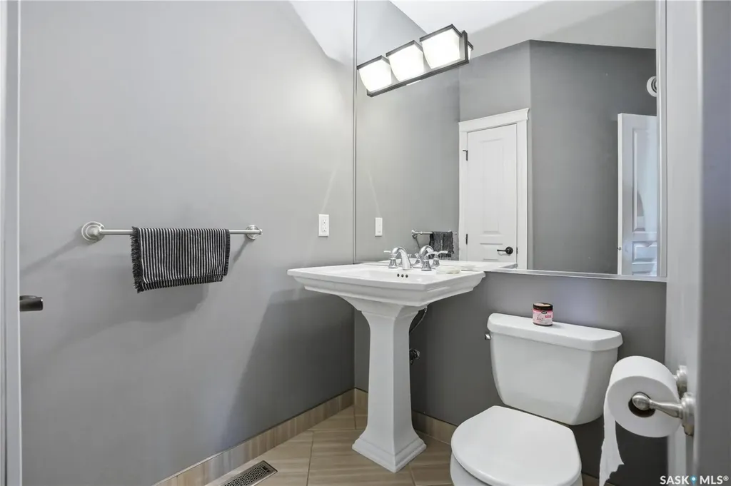 102 Thode Avenue Saskatoon SK S7W 1A1