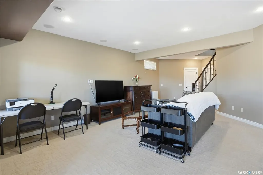 102 Thode Avenue Saskatoon SK S7W 1A1
