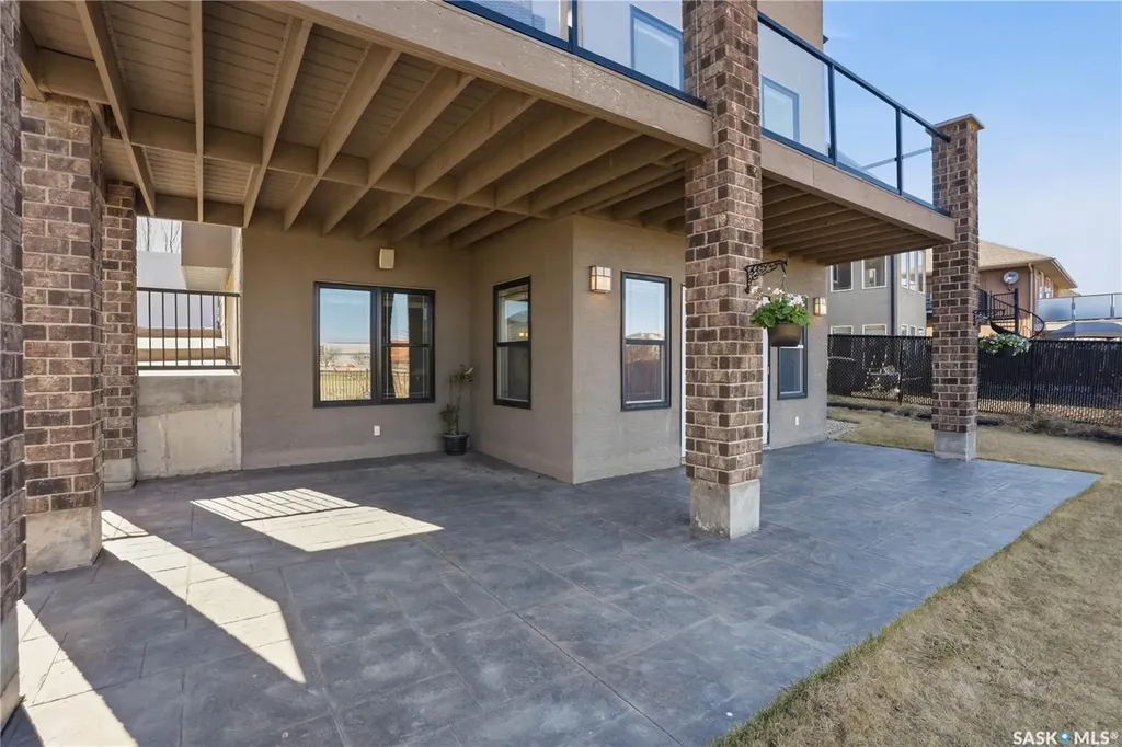102 Thode Avenue Saskatoon SK S7W 1A1