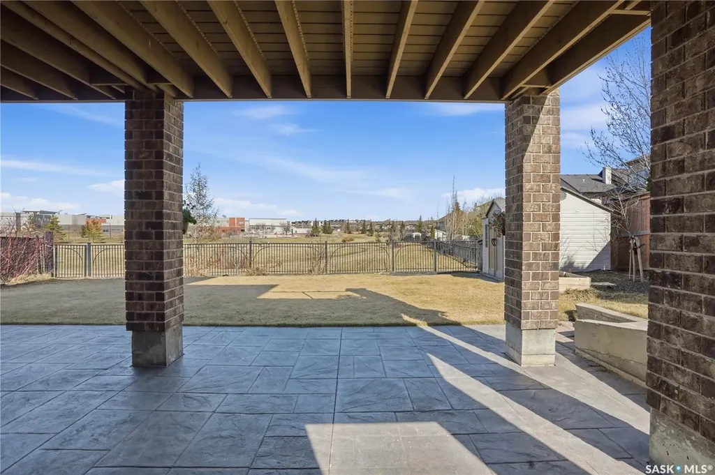 102 Thode Avenue Saskatoon SK S7W 1A1