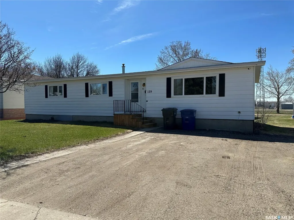 129 Laing Crescent Weyburn SK S4H 2R8
