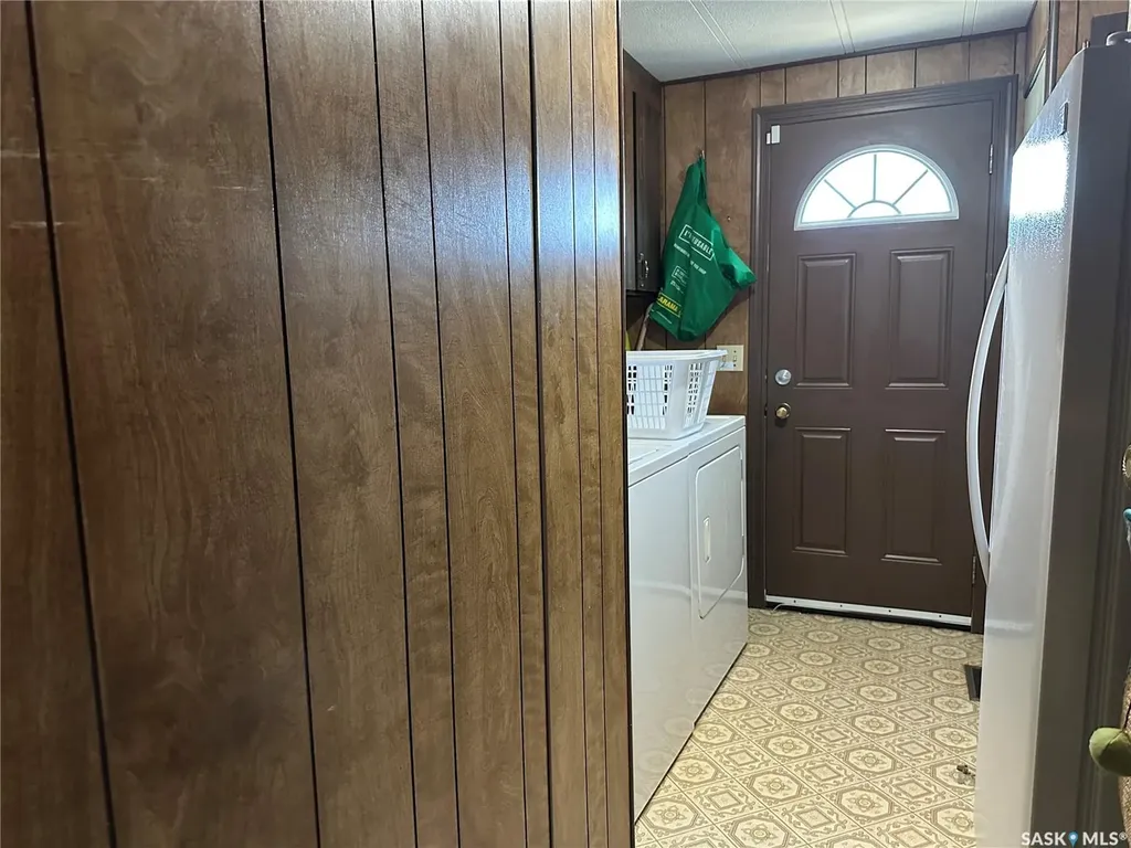 129 Laing Crescent Weyburn SK S4H 2R8
