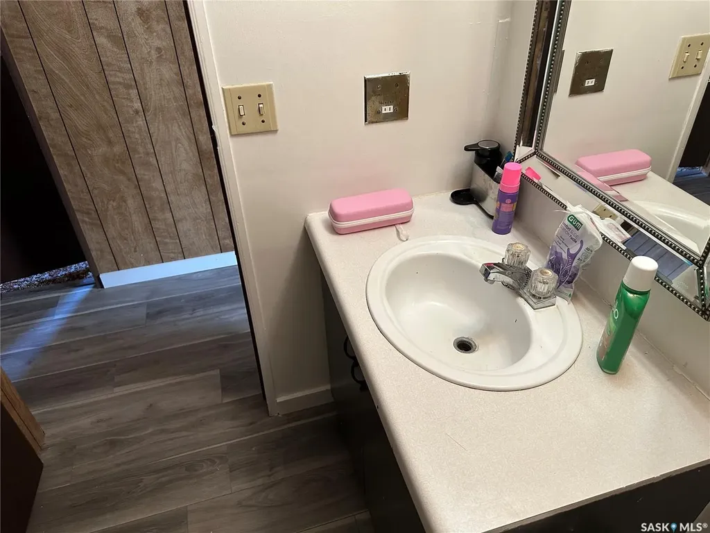 129 Laing Crescent Weyburn SK S4H 2R8