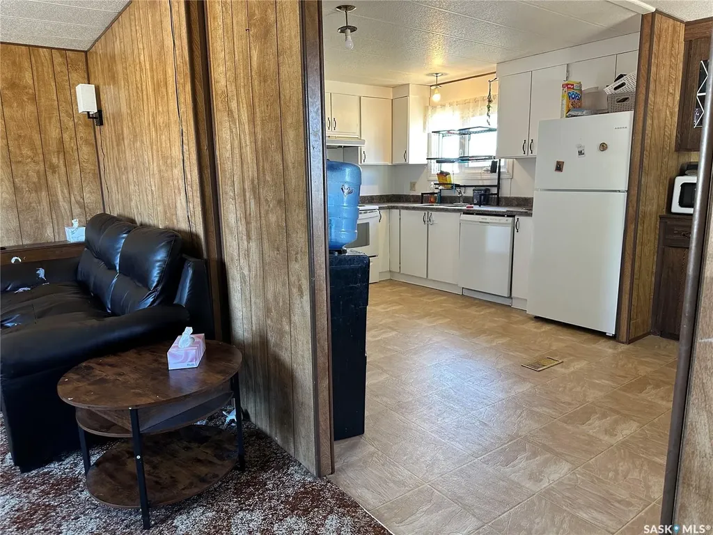 129 Laing Crescent Weyburn SK S4H 2R8