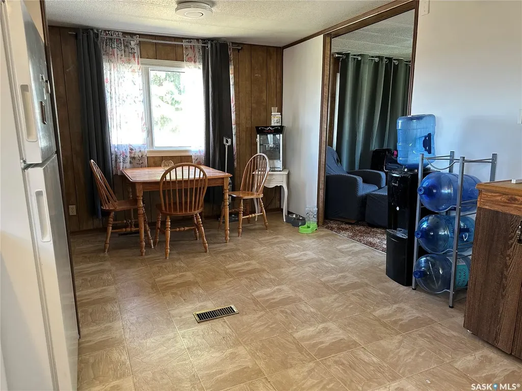 129 Laing Crescent Weyburn SK S4H 2R8
