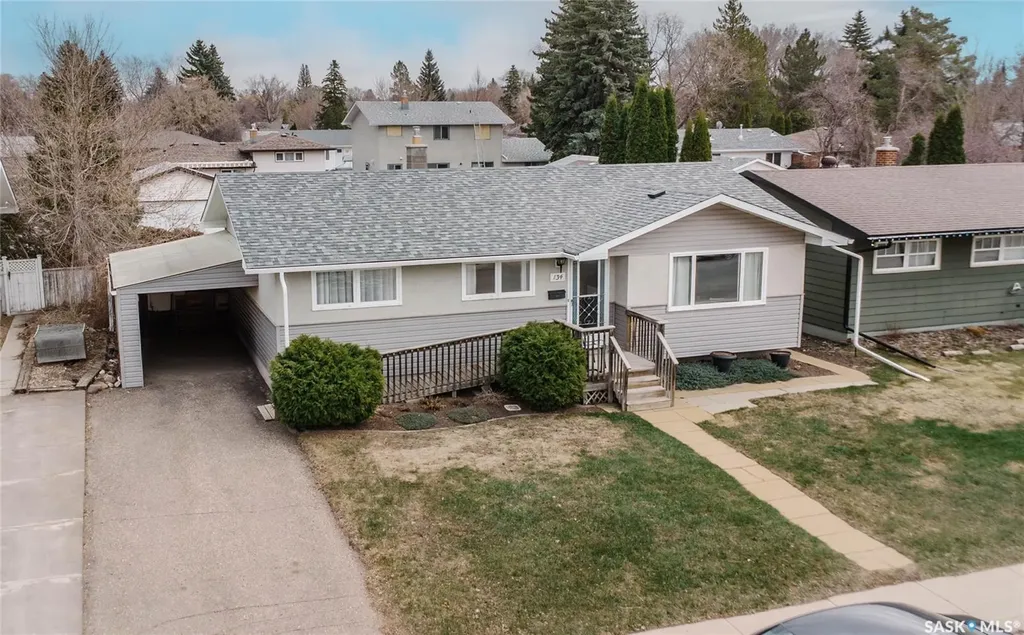 134 Maclean Crescent Saskatoon SK S7J 2R7