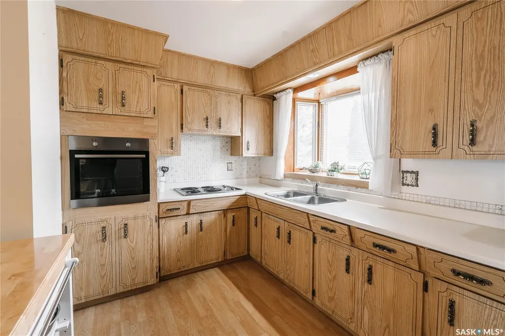 134 Maclean Crescent Saskatoon SK S7J 2R7