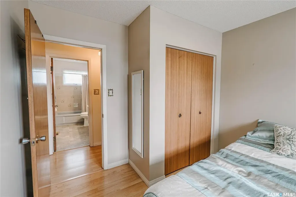 134 Maclean Crescent Saskatoon SK S7J 2R7