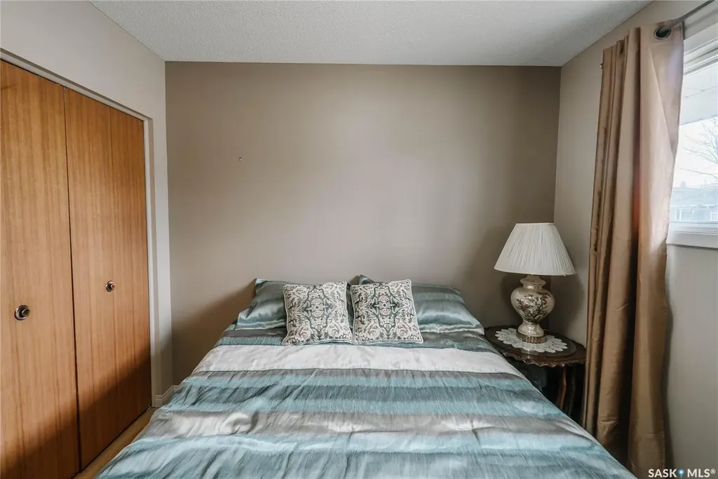 134 Maclean Crescent Saskatoon SK S7J 2R7