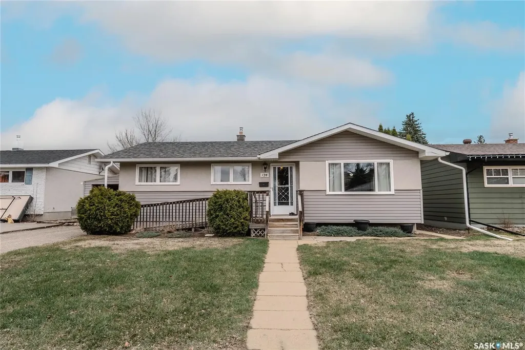 134 Maclean Crescent Saskatoon SK S7J 2R7