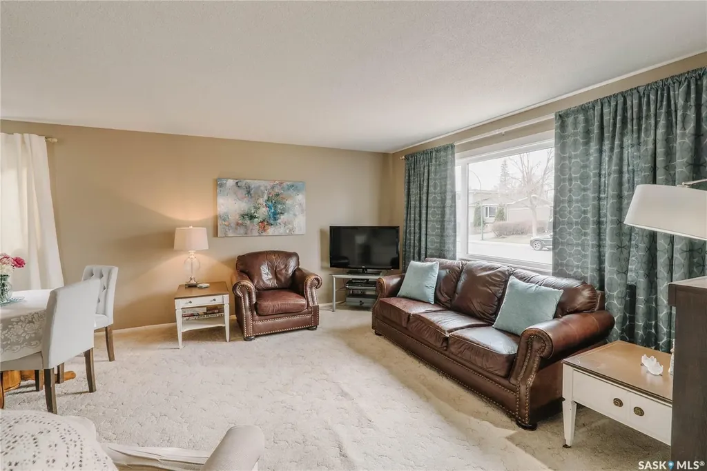 134 Maclean Crescent Saskatoon SK S7J 2R7
