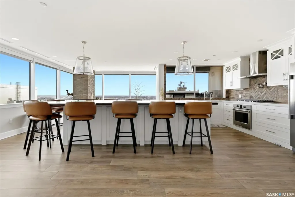 1914 Hamilton Street Regina SK S4P 3N6