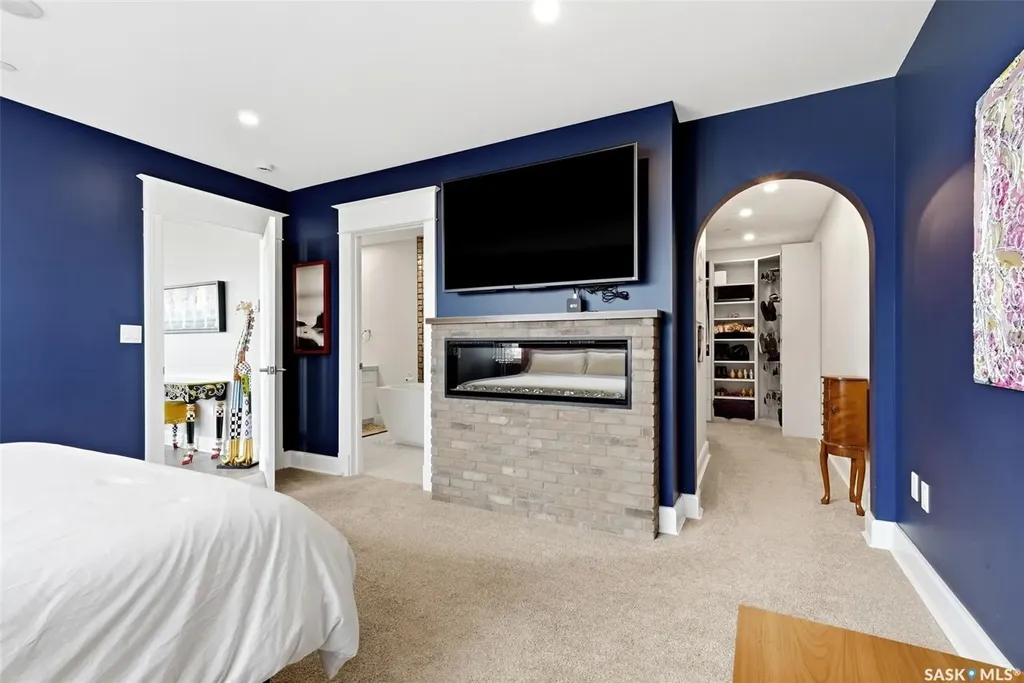 1914 Hamilton Street Regina SK S4P 3N6