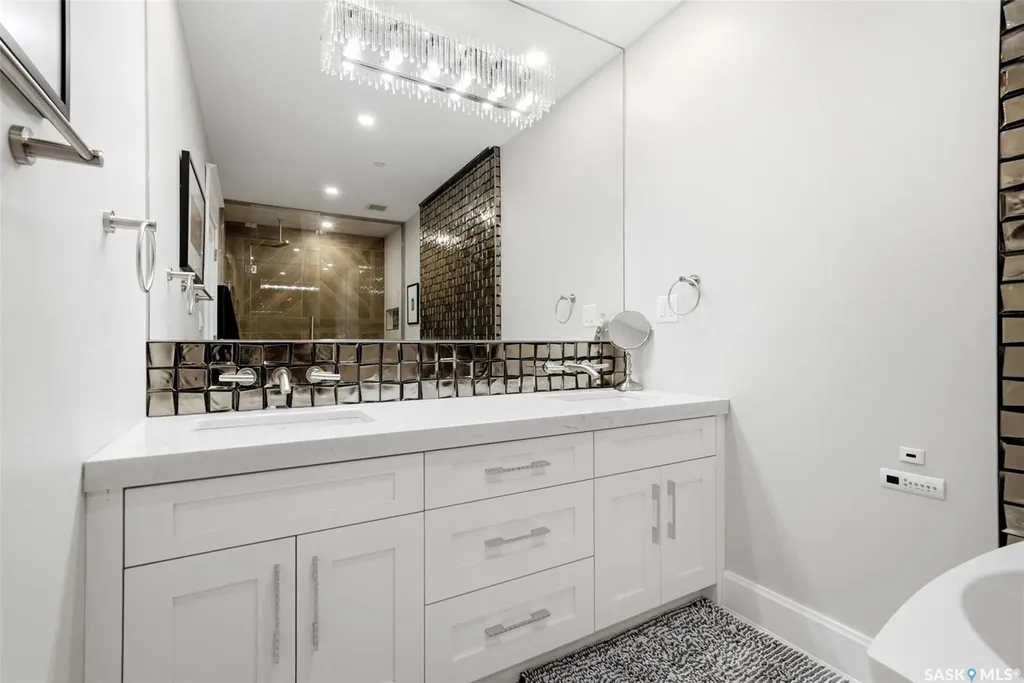 1914 Hamilton Street Regina SK S4P 3N6