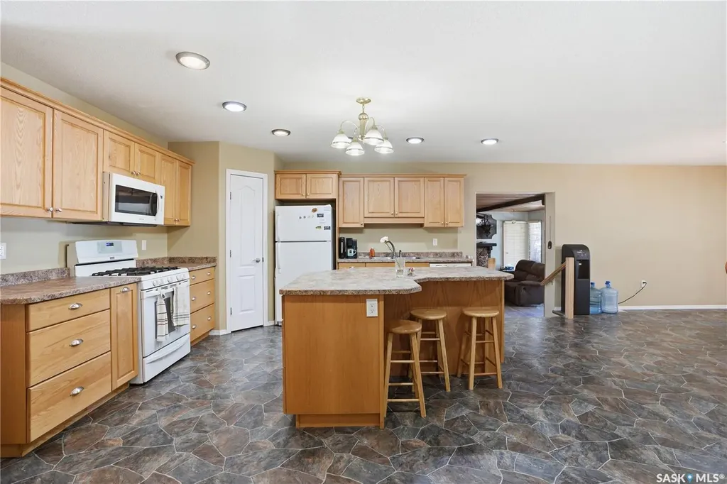 205 Bay Drive W Christopher Lake SK S0J 0N0
